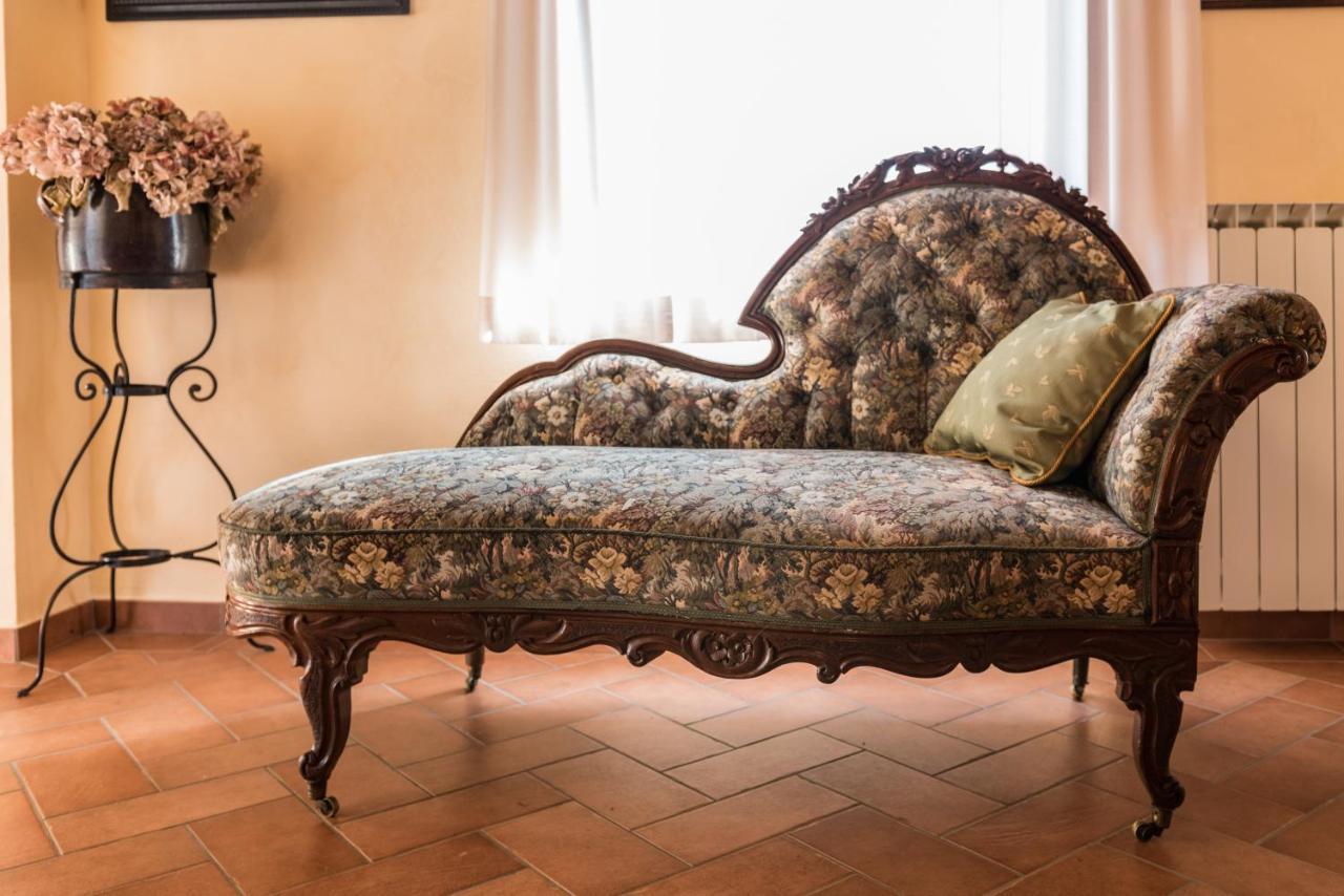 Casa Vacanze Villa Maria Ангиари Екстериор снимка